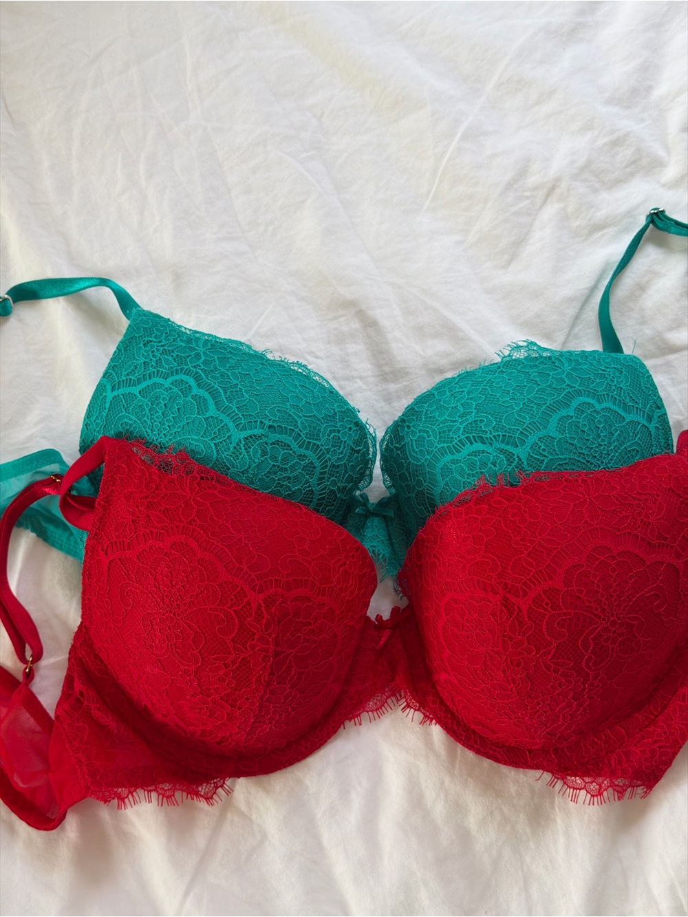 Victorias Secret Lace Bras 34C — Teal and Red